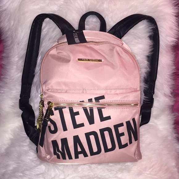 Steve Madden Handbags - 💞👜Steve Madden nylon backpack👜💞